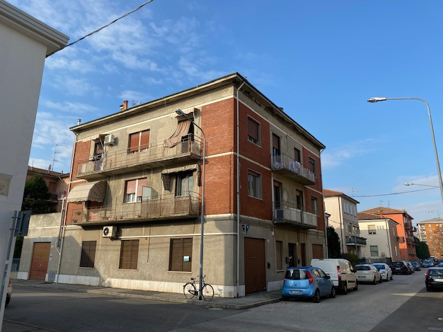  ferrara vendita quart: via bologna area-casa