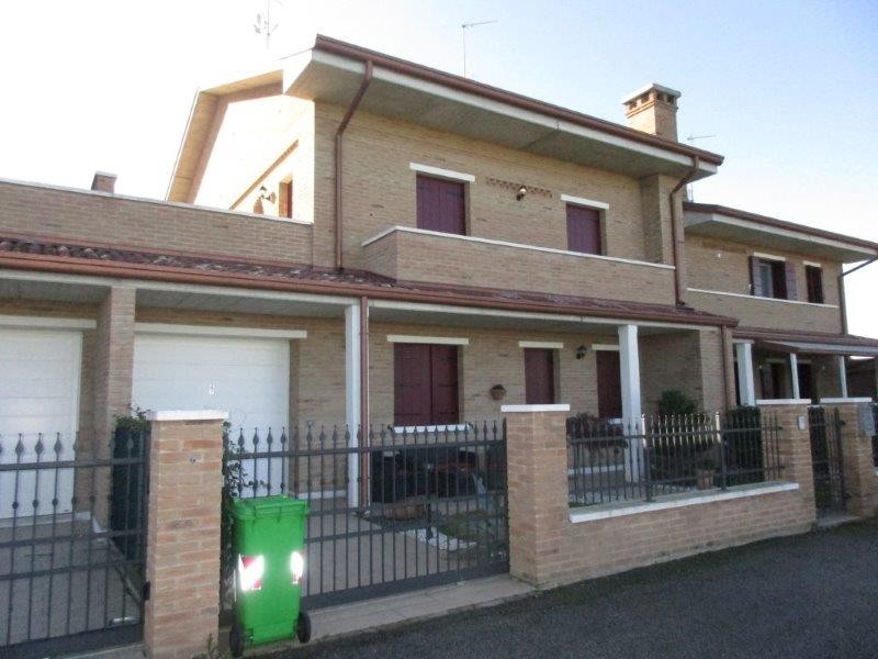 Villa Affiancata - Schiera STIENTA vendita  Stienta  LA TORRE IMMOBILIARE