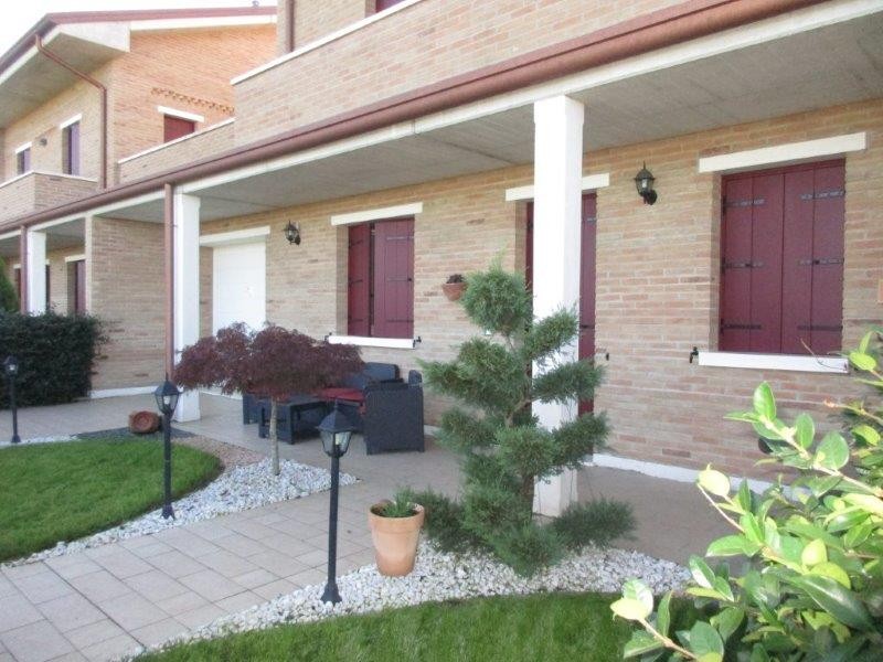 Villa Affiancata - Schiera STIENTA vendita  Stienta  LA TORRE IMMOBILIARE