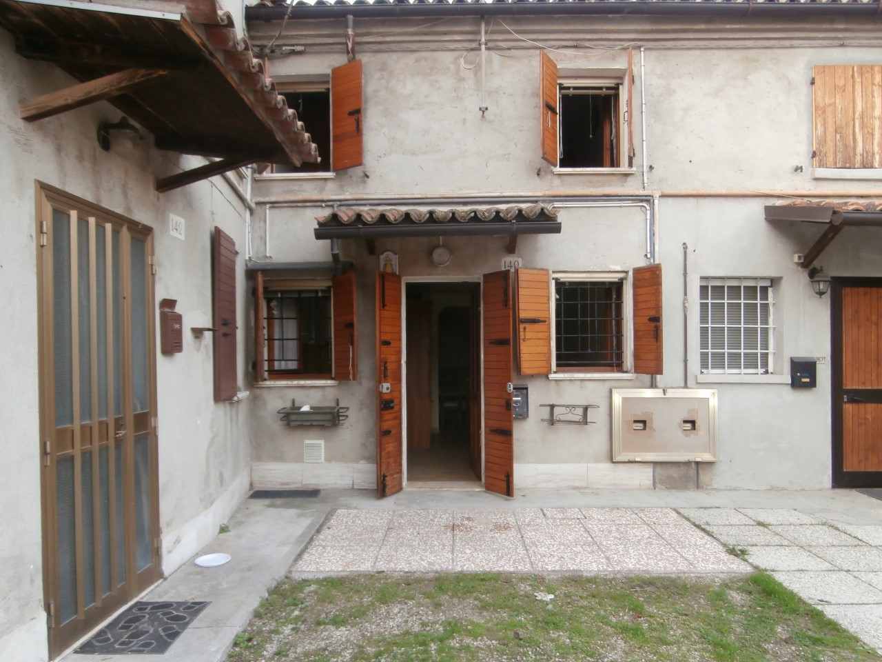 Villa Affiancata - Schiera FERRARA vendita  Via Ravenna  BOZZOLANI IMMOBILIARE