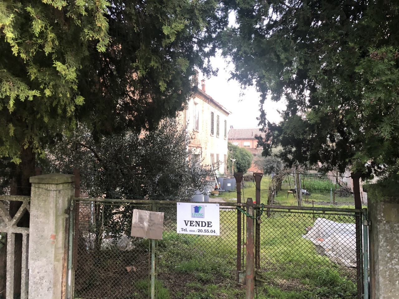  ferrara vendita quart: borgo punta living studio immobiliare