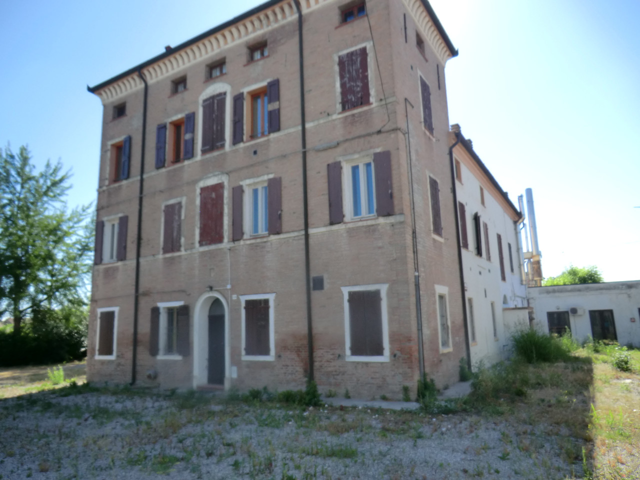  ferrara vendita quart: fuori mura living studio immobiliare