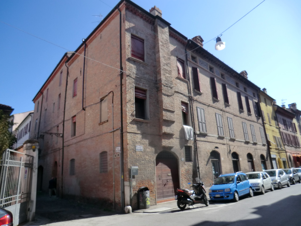  ferrara vendita quart: centro storico living studio immobiliare