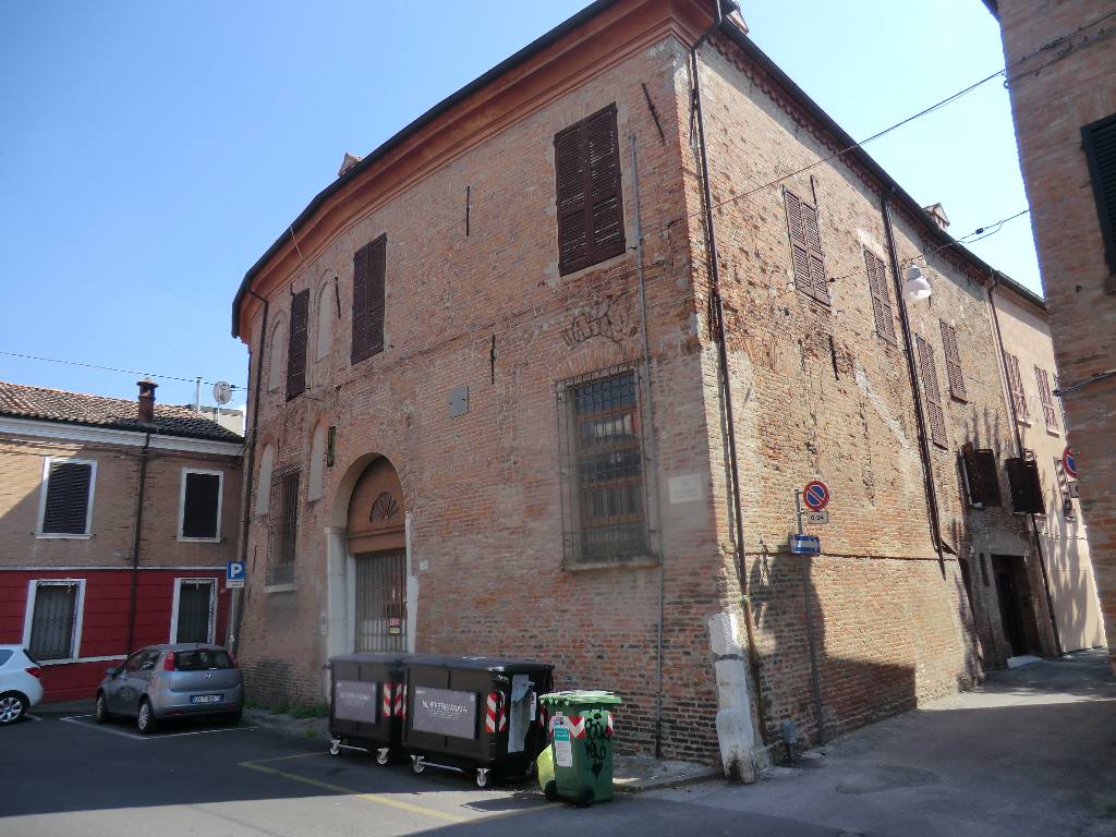  ferrara vendita quart: centro storico living studio immobiliare