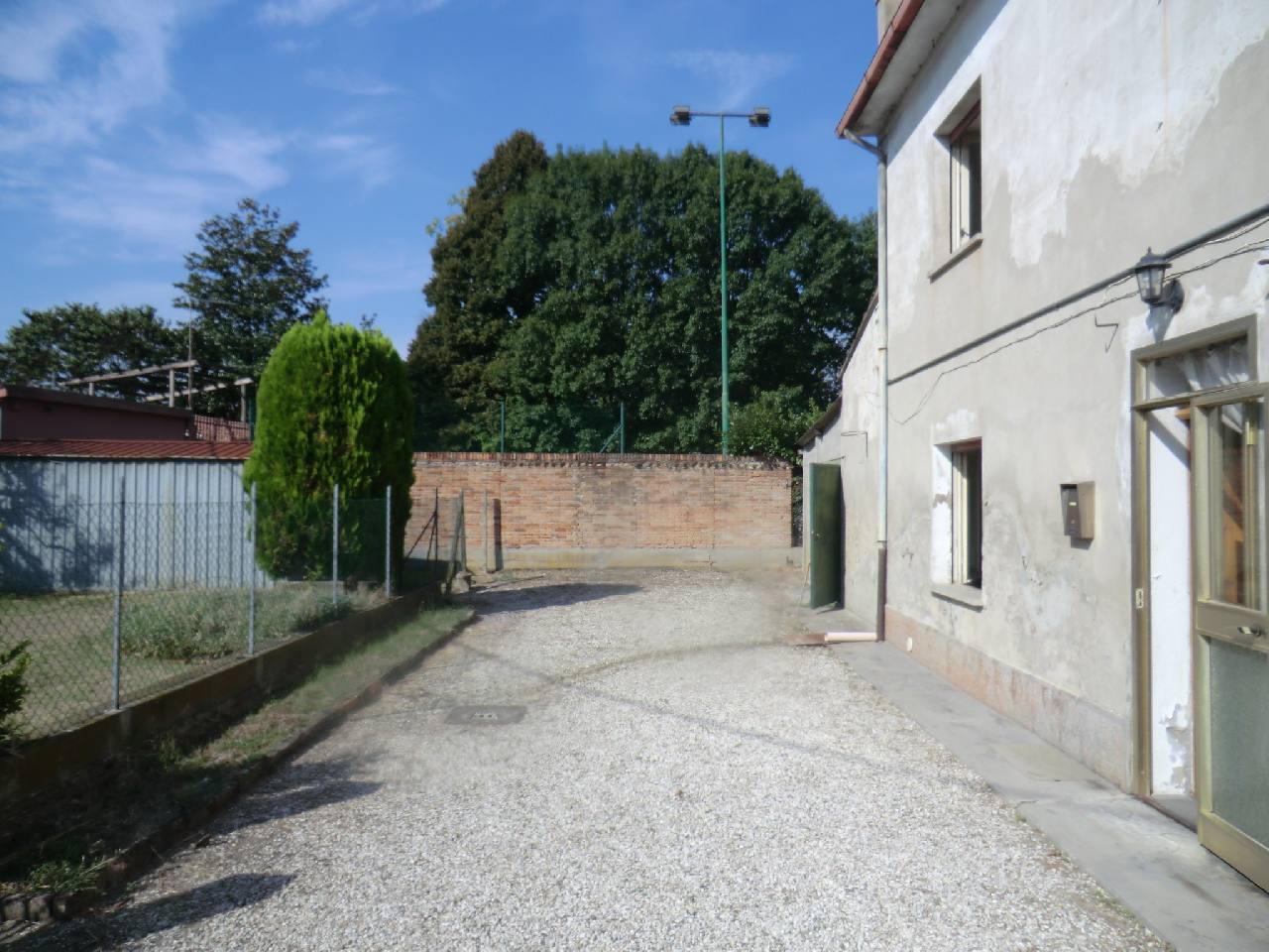 Villa Unifamiliare - Indipendente FERRARA vendita  Fuori Mura  LIVING STUDIO IMMOBILIARE