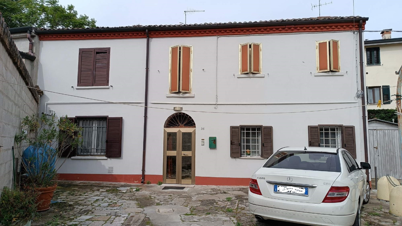 Casa Indipendente in vendita Ferrara Zona Via Modena